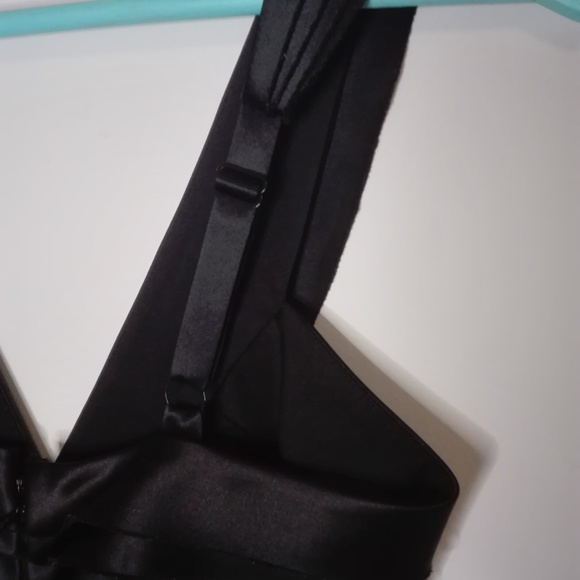 BCBG body con bandage - Picture 4 of 7